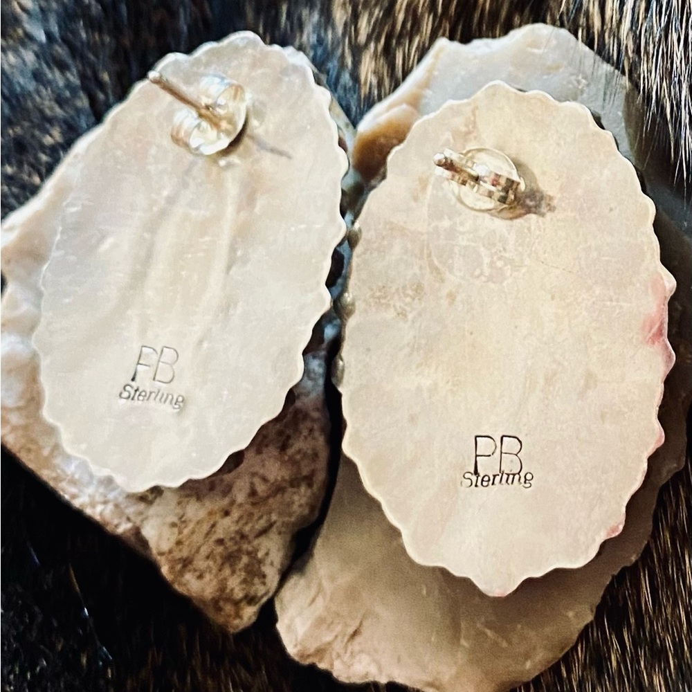 Luscious Mediterranean Red Coral Needle Point earrings in Sterling Silver. - Picture 3 of 3